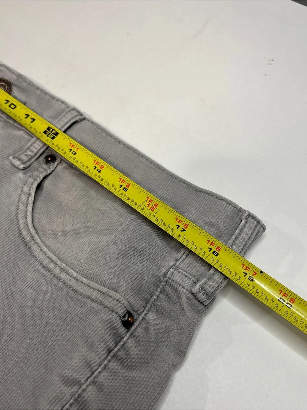 Levi's 514 Corduroy Pants Mens 38x32 Gray Slim Straight 5 Pocket Jeans